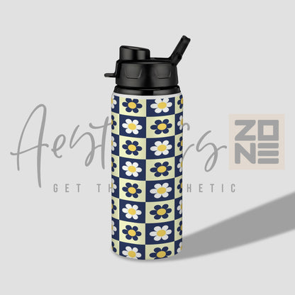 Bloom in Every Sip – Daisy Floral Bottle