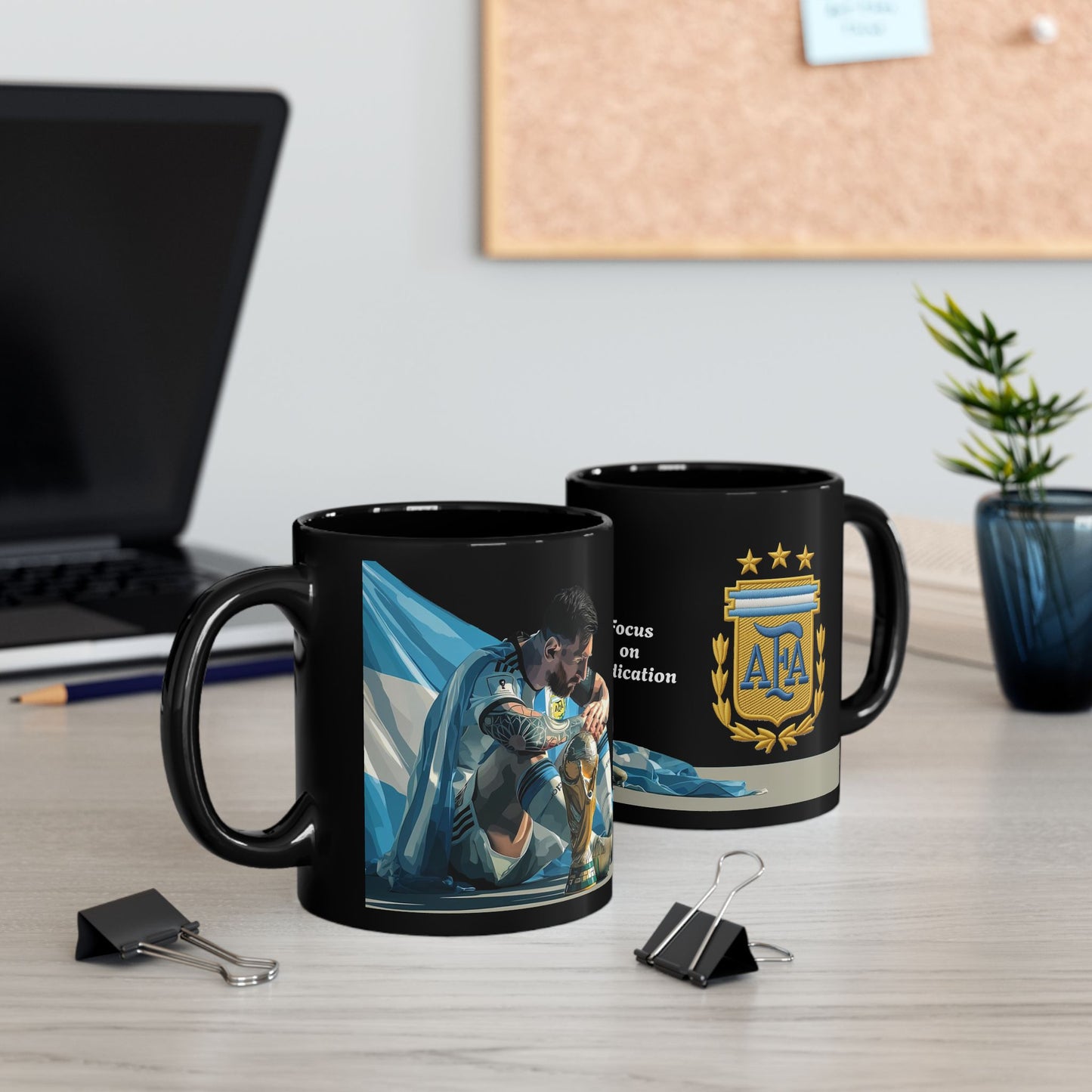 Focus on Dedication — Messi Edition with free key rings